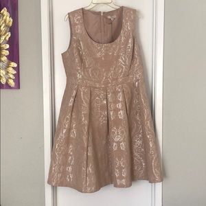 Eva Mendes blush and silver dress